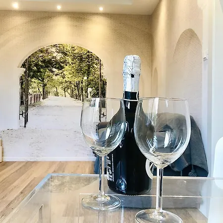 Padovaplace Apartman *